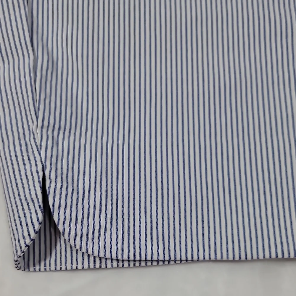 Blue and White Striped Capris with Classic Style - Picture 7 of 8